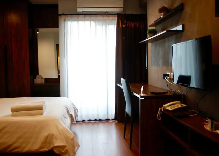 My Loft Aparthotel 4*